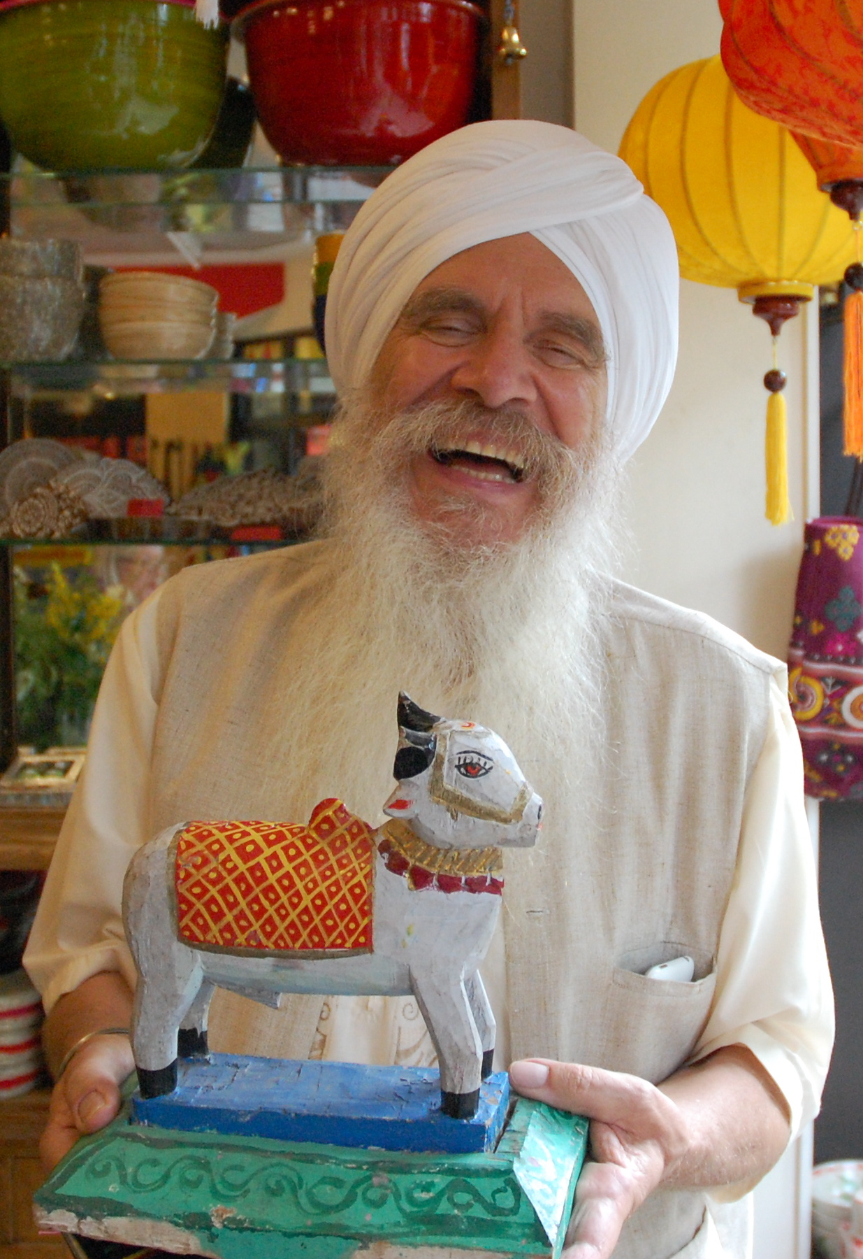 Der Sikh Sat Hari Singh hat die Firma Yogi-Tee gegründet.